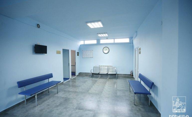 В поликлиниках Еревана в выходные дни установлено дежурство в связи со вспышкой кори