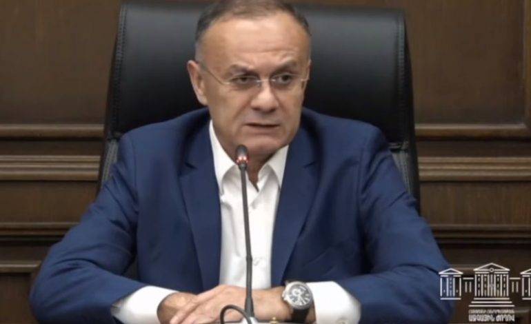 Парламент Армении дал «добро» прокуратуре на уголовное преследование Сейрана Оганяна