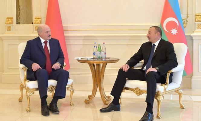 Алиев рассказал Лукашенко об итогах встречи лидеров России, Азербайджана и Армении