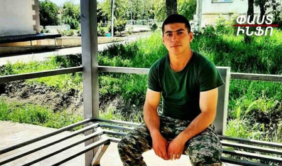 Ժամկետային զինծառայող Գոռ Մարտիրոսյանը վիրավորում ստացել է ոչ թե գլխի, այլ՝ կրծքի շրջանում՝ մի քանի մետրից. Ազգականը հակադարձում է ՔԿ-ին