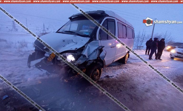 Բախվել են Երևան-Ճամբարակ երթուղին սպասարկող «Գազել»-ն ու Mercedes-ը, կա 7 վիրավոր