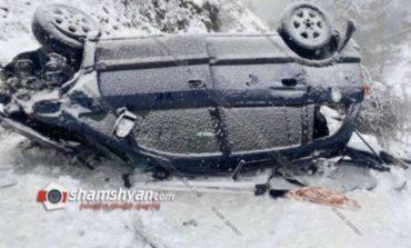 Խոշոր ավտովթար Սյունիքի մարզում. Opel-ը բախվել է գազատար խողովակին և մոտ 50 մետր գլորվելով, գլխիվայր հայտնվել ձորում. կա 4 վիրավոր