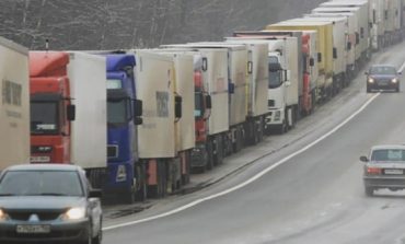 Автодорога Степанцминда-Ларс по-прежнему закрыта