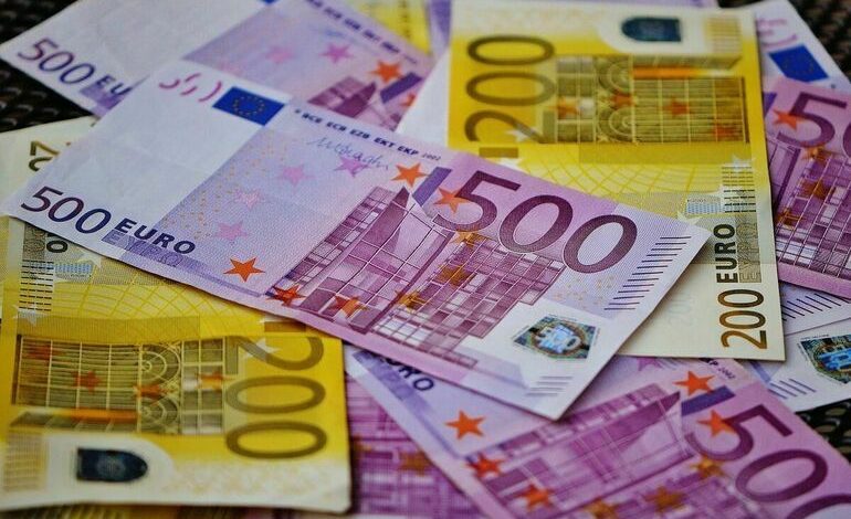 ՀՀ քաղաքացիներին կարգելեն դոլարով ու եվրոյով վարկեր ստանալ