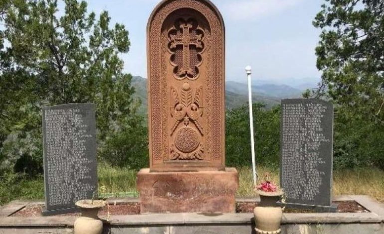 Բերձորում, Աղավնոյում և Սուսում սկսվել է անկախության շրջանի հուշարձանների տարհանման գործընթացը. monumentwatch.org