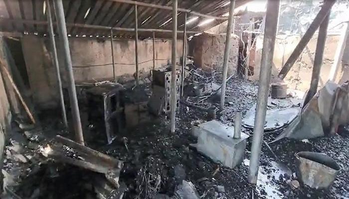 Пожар, вспыхнувший на крыше здания в Абовяне, потушен: пострадал один человек