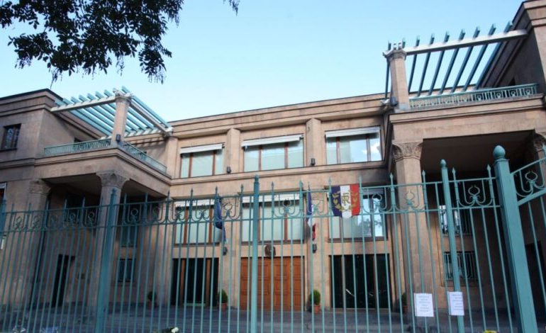 Посольство: Франция приветствует освобождение Азербайджаном 5 армянских пленных