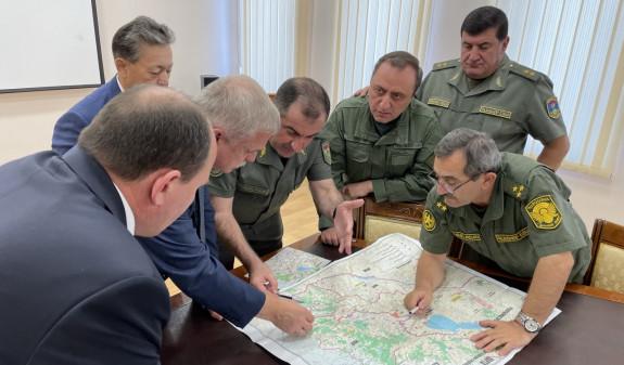 Генсек ОДКБ обсудил с главой Генштаба ВС Армении обстановку на границе