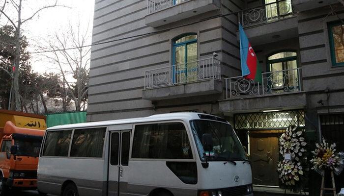 Азербайджан эвакуировал всех сотрудников посольства в Тегеране