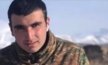 ՖՈՏՈ. Հրդեհից զոհված Նարեկ Ավագյանը սուսերամարտի Հայաստանի երիտասարդների առաջնության չեմպիոն էր
