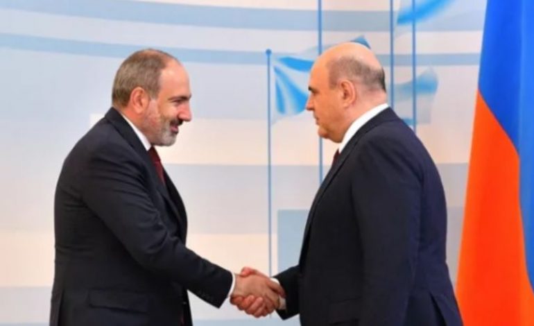 Премьер-министр Пашинян направил поздравительное послание председателю правительства РФ