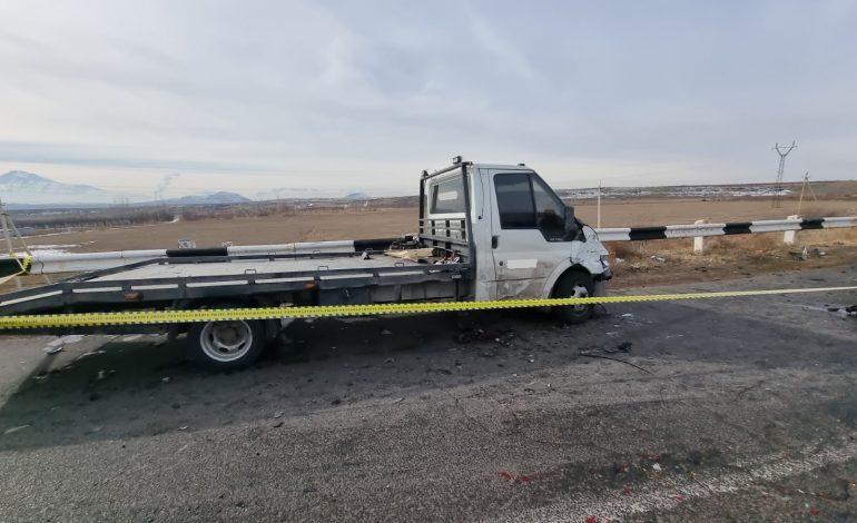 ՖՈՏՈ. Երևան–Գյումրի ճանապարհին բախվել են «Ford» ավտոմեքենան ու ավտոբուսը․ կա զոհ և տուժածներ