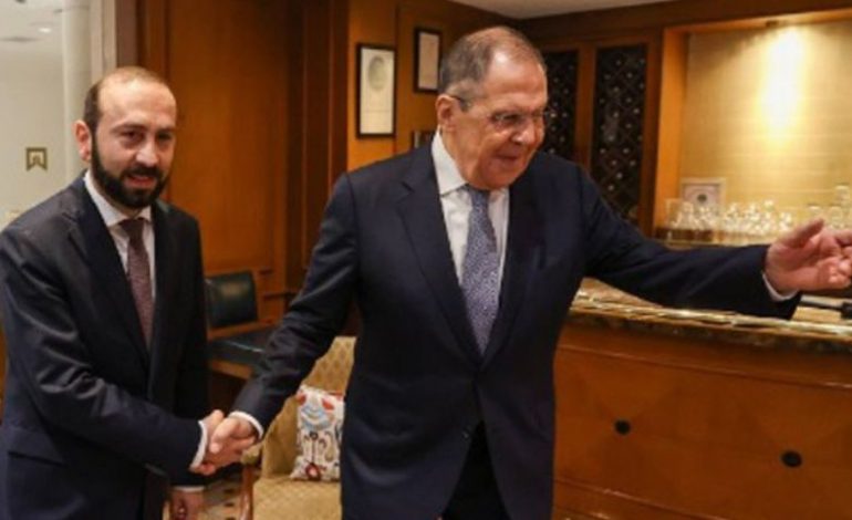Лавров и Мирзоян обсудили армяно-азербайджанские отношения