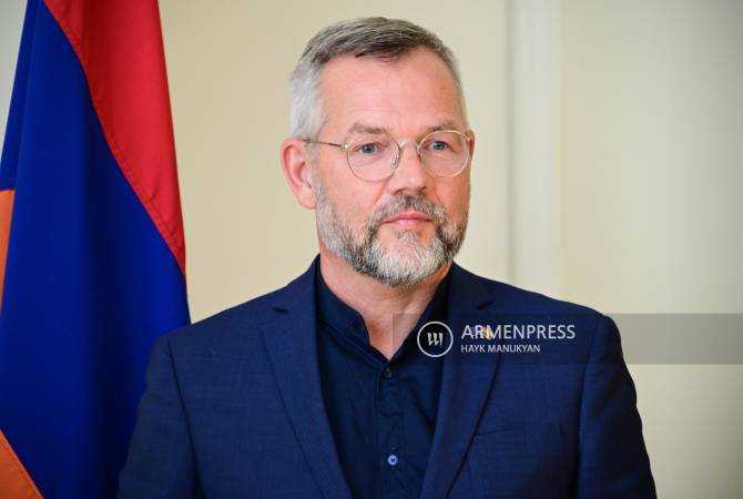 Հորդորում եմ Ադրբեջանին հարգել միջազգային դատարանի որոշումն ու անմիջապես բացել Լաչինի միջանցքը. Միխայել Ռոթ