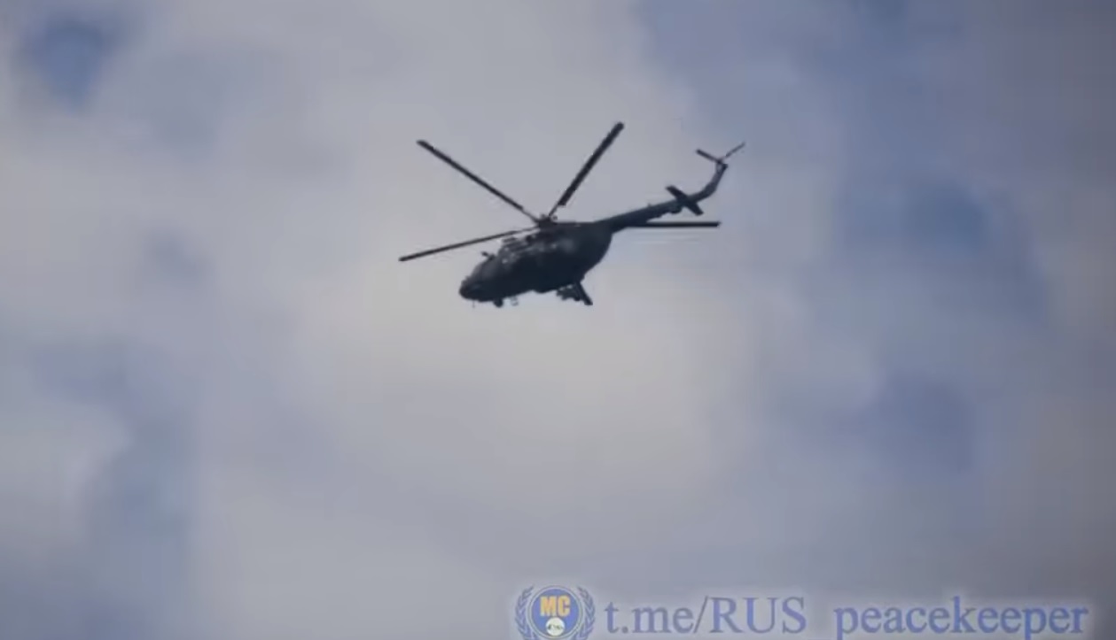 Пострадавшие при взрыве в Степанакерте доставлены в Армению вертолетами российских миротворцев