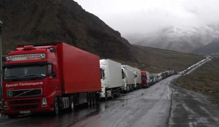 Дорога из Грузии в РФ через «Верхний Ларс» закрыта для всех видов транспорта