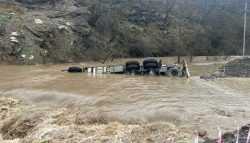 Քարվաճառում ադրբեջանական բեռնատարն ընկել է գետը․ կան զnհեր
