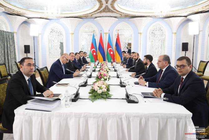В Алматы завершились переговоры глав МИД Армении и Азербайджана: о чем договорились стороны